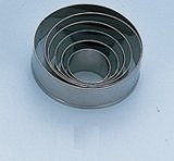 画像: 18-0クッキーカッター25mm6ヶ入（缶入） 丸